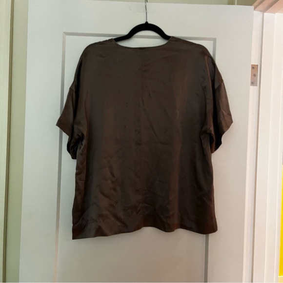 Lafayette 148 Caprice Silk Charmeuse Blouse with Chain Detail - Picture 6 of 8